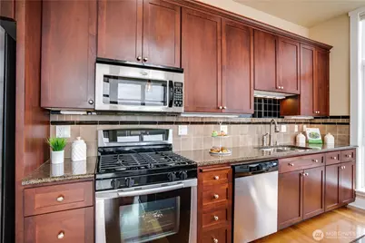 708 Market Street #705, Tacoma, WA 98402 - Photo 5