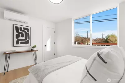 953 N 35th Street, Seattle, WA 98103 - Photo 29