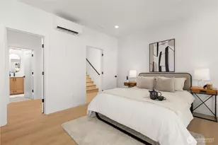 953 N 35th St, Seattle, WA 98103 - Photo 17