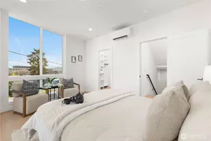 953 N 35th St, Seattle, WA 98103 - Photo 17