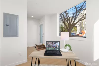 953 N 35th Street, Seattle, WA 98103 - Photo 31