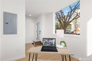 953 N 35th St, Seattle, WA 98103 - Photo 31