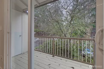 14140 74th Place NE #14-D, Kirkland, WA 98034 - Photo 17