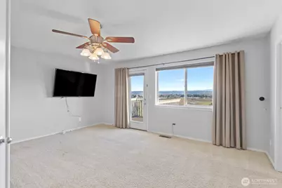 5805 51st Avenue Ct E, Tacoma, WA 98443 - Photo 31