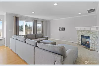 5805 51st Avenue Ct E, Tacoma, WA 98443 - Photo 13