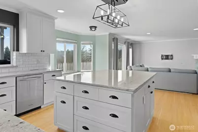 5805 51st Avenue Ct E, Tacoma, WA 98443 - Photo 21