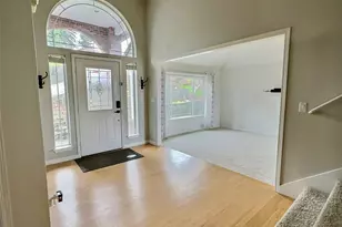 5805 51st Ave Ct E, Tacoma, WA 98443 - Photo 3