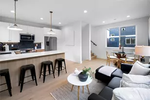 318 B N 84th St, Seattle, WA 98103 - Photo 13