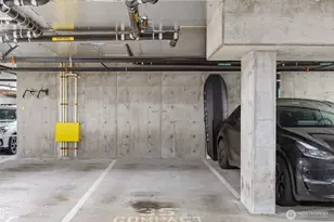 401 9th Ave N, Seattle, WA 98109 - Photo 27