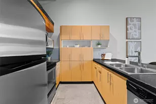 401 9th Ave N, Seattle, WA 98109 - Photo 11