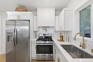 3448 14th Ave W, Seattle, WA 98119 - Photo 9