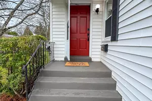 10218 34th Ave SW, Seattle, WA 98146 - Photo 3