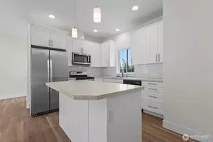 19019 E State Route 3, Allyn, WA 98524 - Photo 5