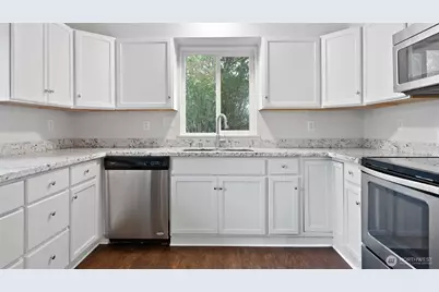 808 E 31st Street, Bremerton, WA 98310 - Photo 13