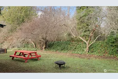 808 E 31st Street, Bremerton, WA 98310 - Photo 17