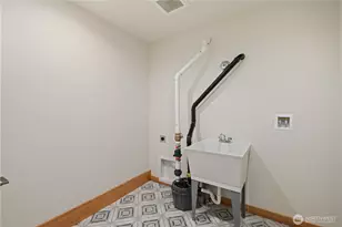 2844 22nd Ave W, Seattle, WA 98199 - Photo 15