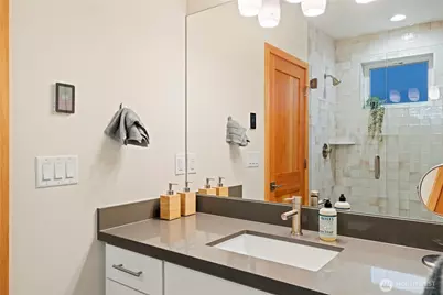 2844 B 22nd Avenue W, Seattle, WA 98199 - Photo 19