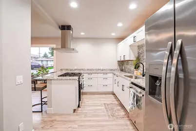 320 E Orange, Burlington, WA 98233 - Photo 5