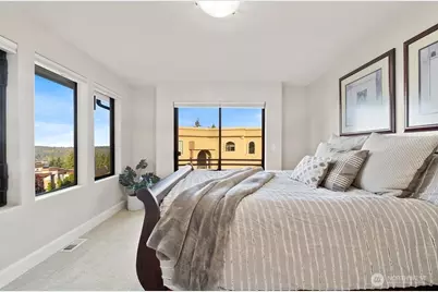 7404 117th Place SE, Newcastle, WA 98056 - Photo 31