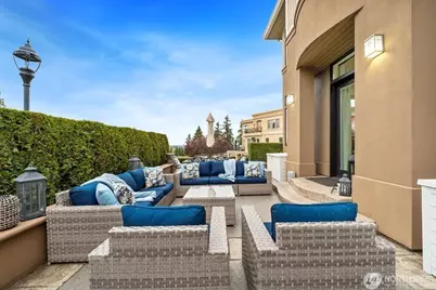 7404 117th Place SE, Newcastle, WA 98056 - Photo 37