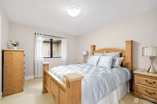 7404 117th Pl SE, Newcastle, WA 98056 - Photo 35