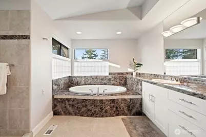 7404 117th Place SE, Newcastle, WA 98056 - Photo 27