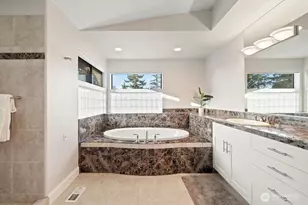 7404 117th Pl SE, Newcastle, WA 98056 - Photo 27