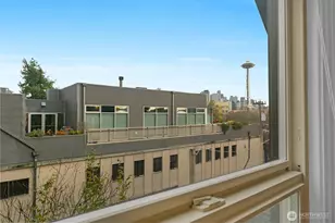 708 Warren Ave N, Seattle, WA 98109 - Photo 31