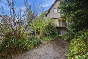 708 Warren Ave N, Seattle, WA 98109 - Photo 35