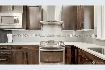 20403 93rd Place S #902, Kent, WA 98031 - Photo 11