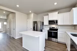 9733 Hay St SE, Yelm, WA 98597 - Photo 3