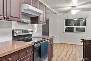 10710 Van Norhop St SE, Yelm, WA 98597 - Photo 13