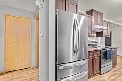 10710 Van Norhop Street SE, Yelm, WA 98597 - Photo 15