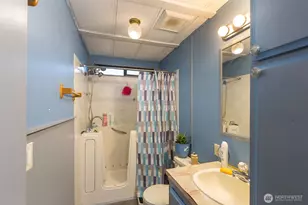 501 McCarver Rd, Port Angeles, WA 98362 - Photo 15