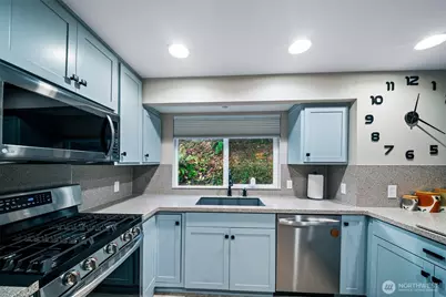 4929 Black Lake Boulevard SW, Olympia, WA 98502 - Photo 15