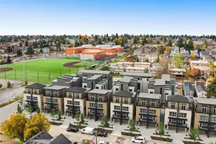 9221 Densmore Ave N, Seattle, WA 98103 - Photo 25