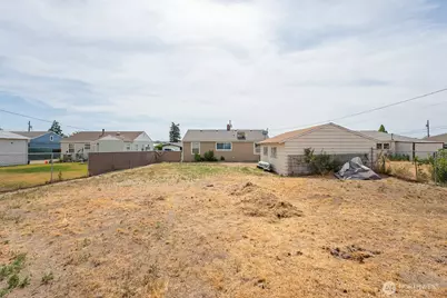 140 W Northshore Drive, Moses Lake, WA 98837 - Photo 21