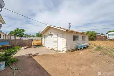140 W Northshore Drive, Moses Lake, WA 98837 - Photo 27