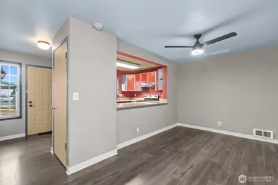 3810 S 158th Street #C2, Tukwila, WA 98188 - Photo 7