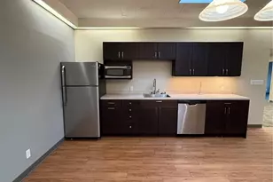 111 Harrison St W, Seattle, WA 98119 - Photo 9