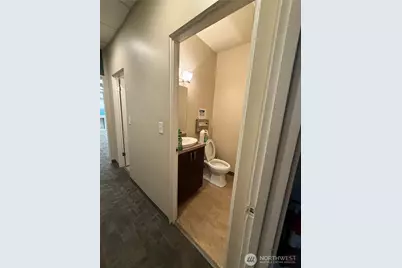 111 Harrison St W, Seattle, WA 98119 - Photo 13