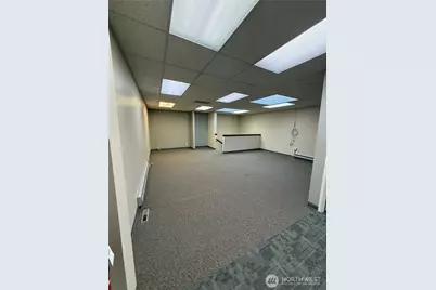 111 Harrison St W, Seattle, WA 98119 - Photo 15