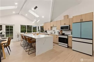 12544 SE 16th St, Bellevue, WA 98005 - Photo 11