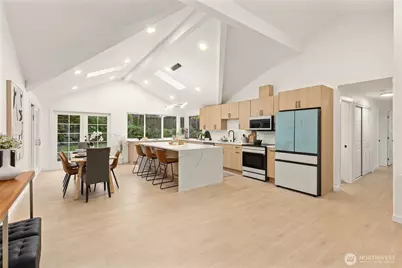 12544 SE 16th Street, Bellevue, WA 98005 - Photo 3