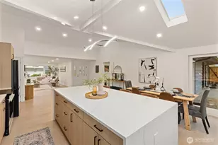 12544 SE 16th St, Bellevue, WA 98005 - Photo 9