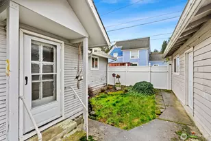 506 E Locust St, Centralia, WA 98531 - Photo 25