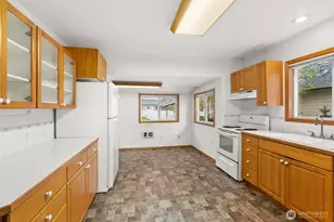 506 E Locust St, Centralia, WA 98531 - Photo 11