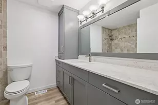 7033 NE 148th Pl, Kenmore, WA 98028 - Photo 9