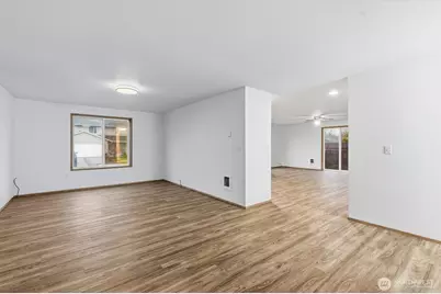 107 Mission Road, Kelso, WA 98626 - Photo 3