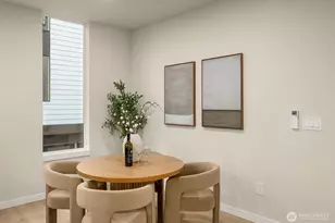 1012 A NE 70th St, Seattle, WA 98115 - Photo 11